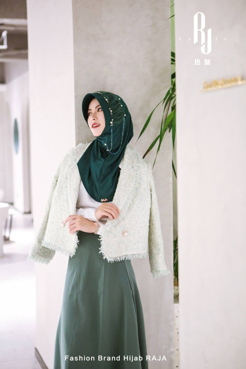 Zaira-Teal Schicke und funkelnde Chiffon-Hijab-Kappe