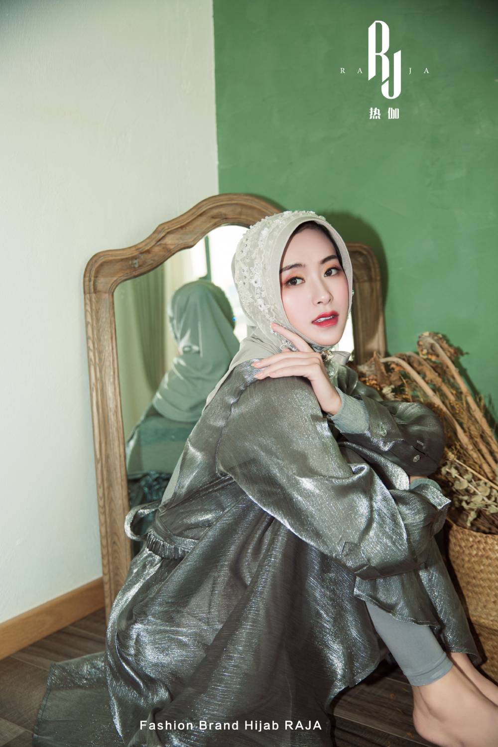 Yara-Sage – Handbestickte Hijab-Kappe mit Perlen und dreidimensionalen Blumen