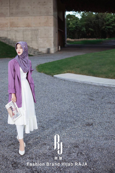 Amira-Lavender Enchanting Fan-Shaped Hijab Cap with Pearl Embellishments