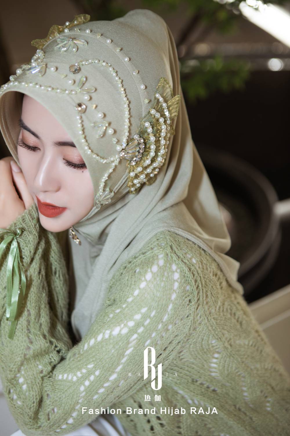 Amira-Sage Enchanting Fan-Shaped Hijab Cap with Pearl Embellishments