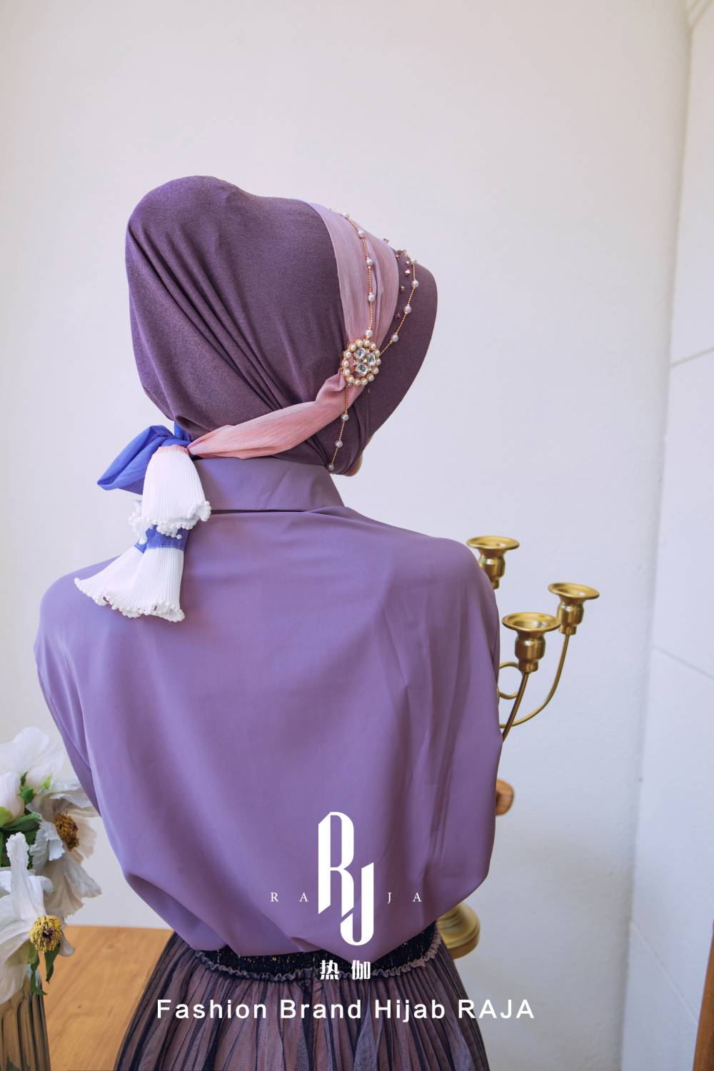 Dariya-Chinesische violette Hijab-Kappe „Radiant Dreams“