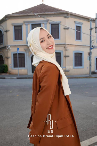 Shakira - Cream Daily Hijab with Pearl Pins