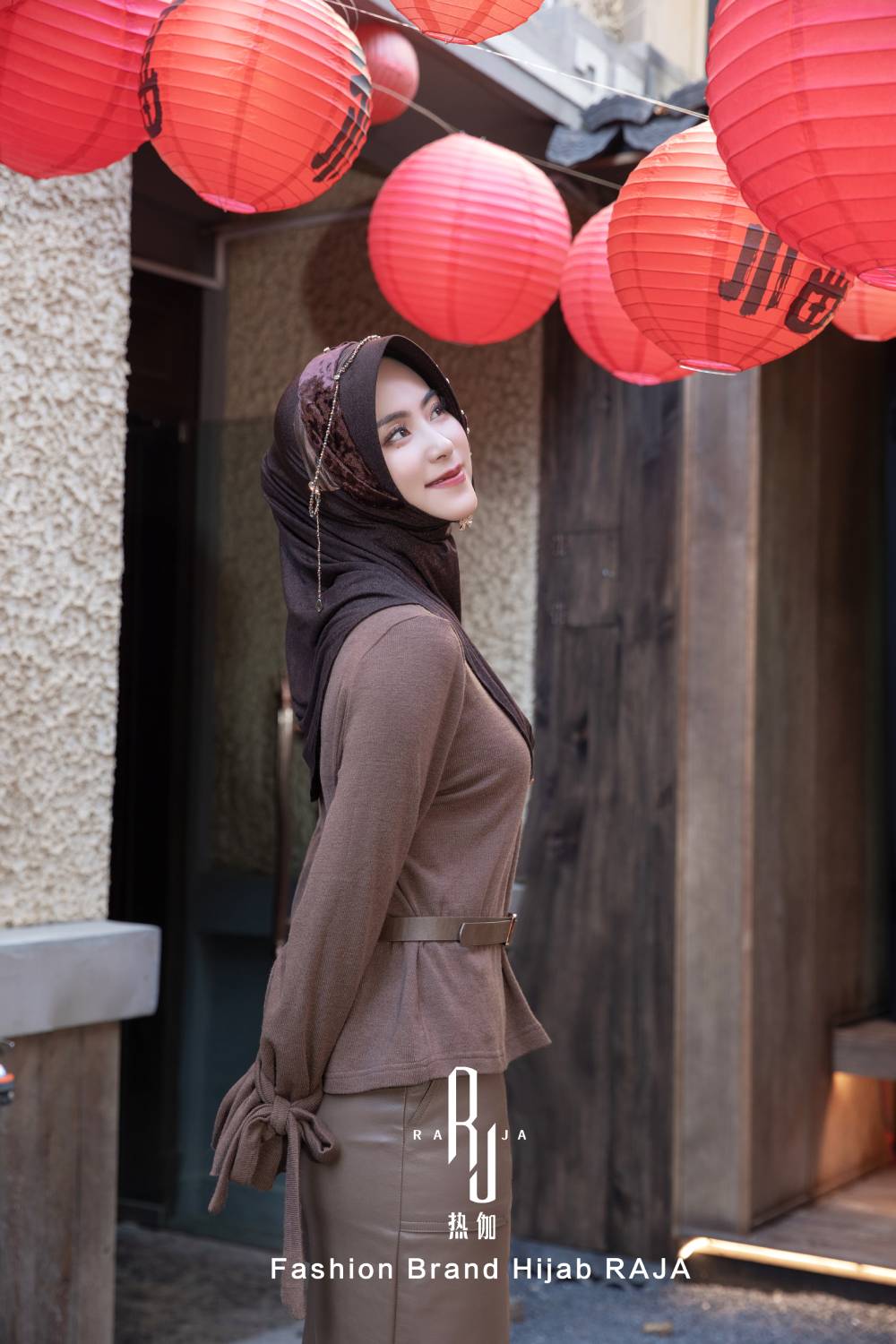 Velvet regale del lupo grigio faisha e cappuccio hijab a nastro pieghevole con abbellimenti intricati