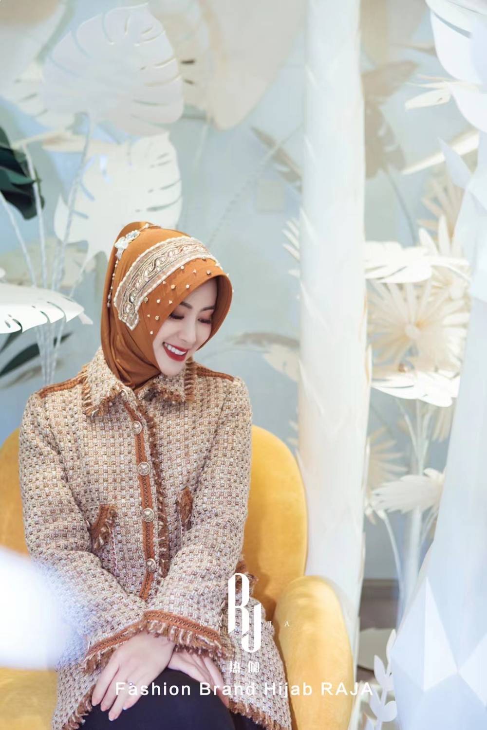 ESHAL-Bronze Etnic Elegance Pearl e Crystal abbellito Hijab Cap con catena delicata