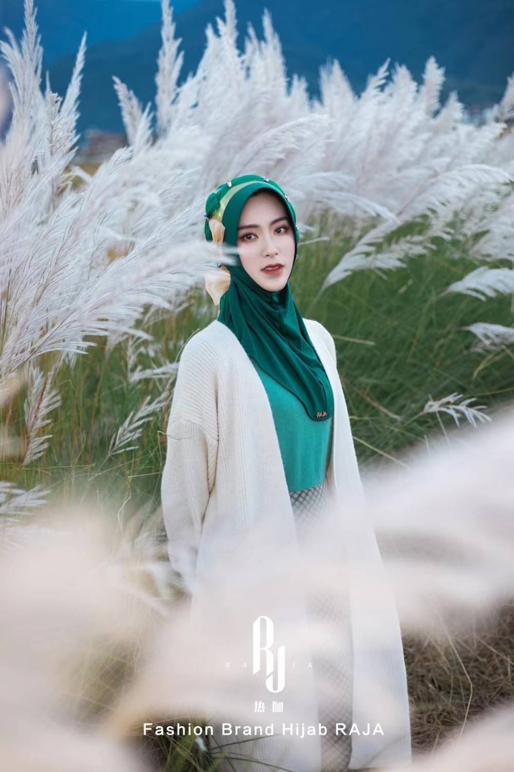 Irsa-Teal Charming Love Knot Chiffon Hijab Cap