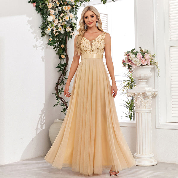 Sassy V-Neck Sleeveless Sparkling Bodice A-line Tulle Evening Dress with Belt