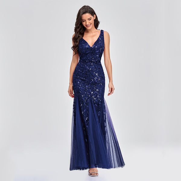 Alluring V-Neckline Sleeveless Sequined Mermaid Tulle Evening Dress