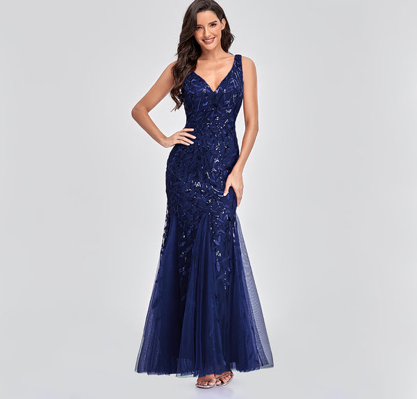 Alluring V-Neckline Sleeveless Sequined Mermaid Tulle Evening Dress