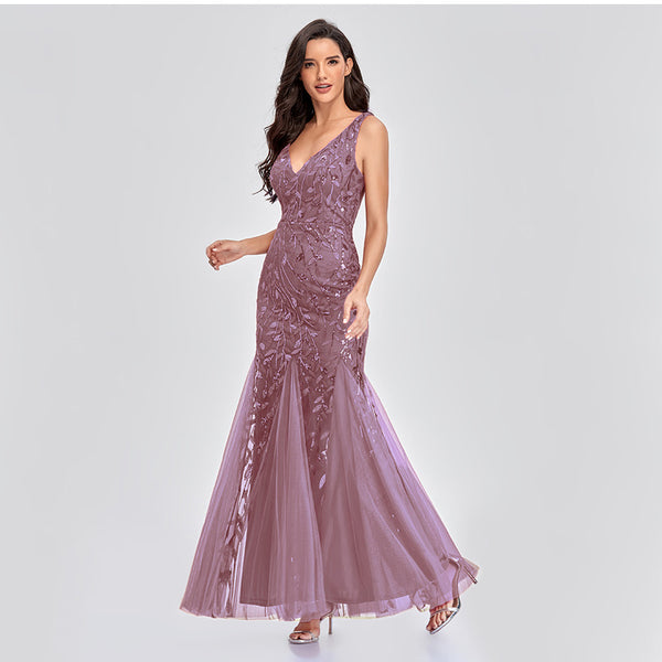 Alluring V-Neckline Sleeveless Sequined Mermaid Tulle Evening Dress