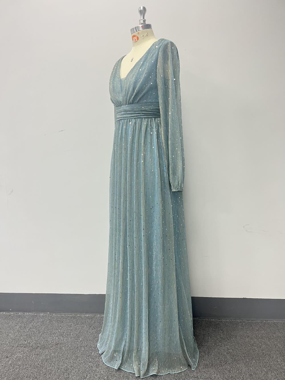 Ohromující lesklé volné dlouhé rukávy s výstřihem do V, áčkový večerní/formální šaty s plisovaným pasem