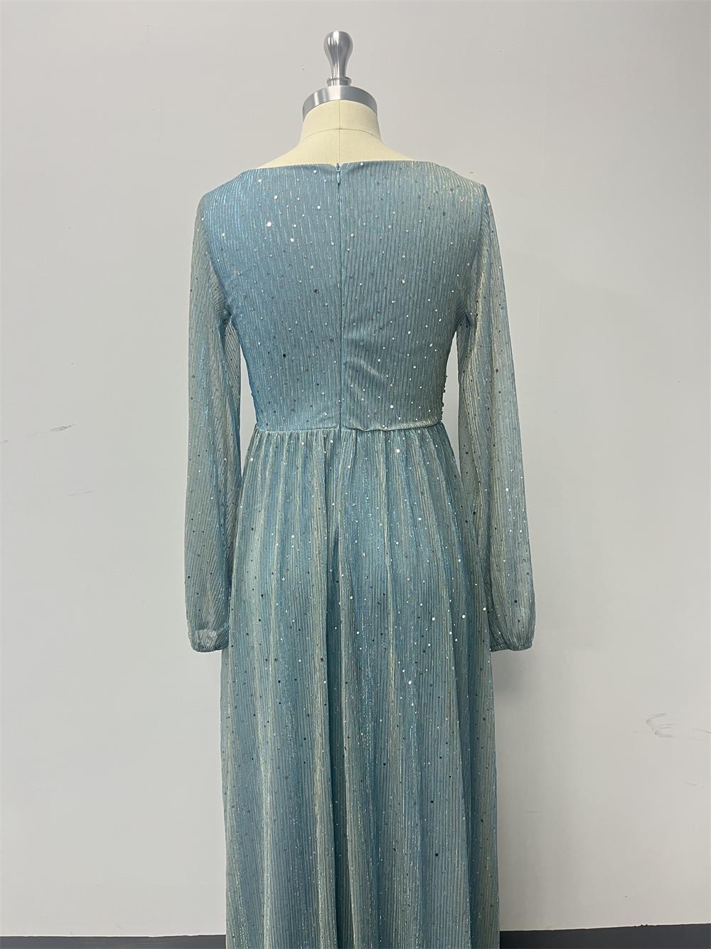 Ohromující lesklé volné dlouhé rukávy s výstřihem do V, áčkový večerní/formální šaty s plisovaným pasem