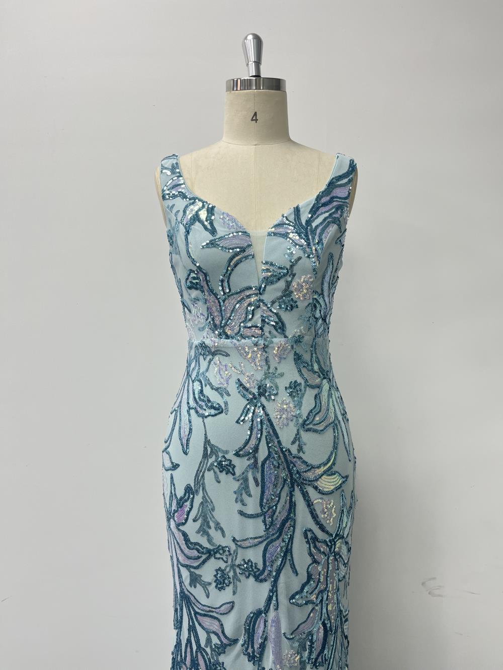 Sassy maxi večerní šaty s výstřihem do V, bez rukávů, s flitry a pouzdrovým střihem