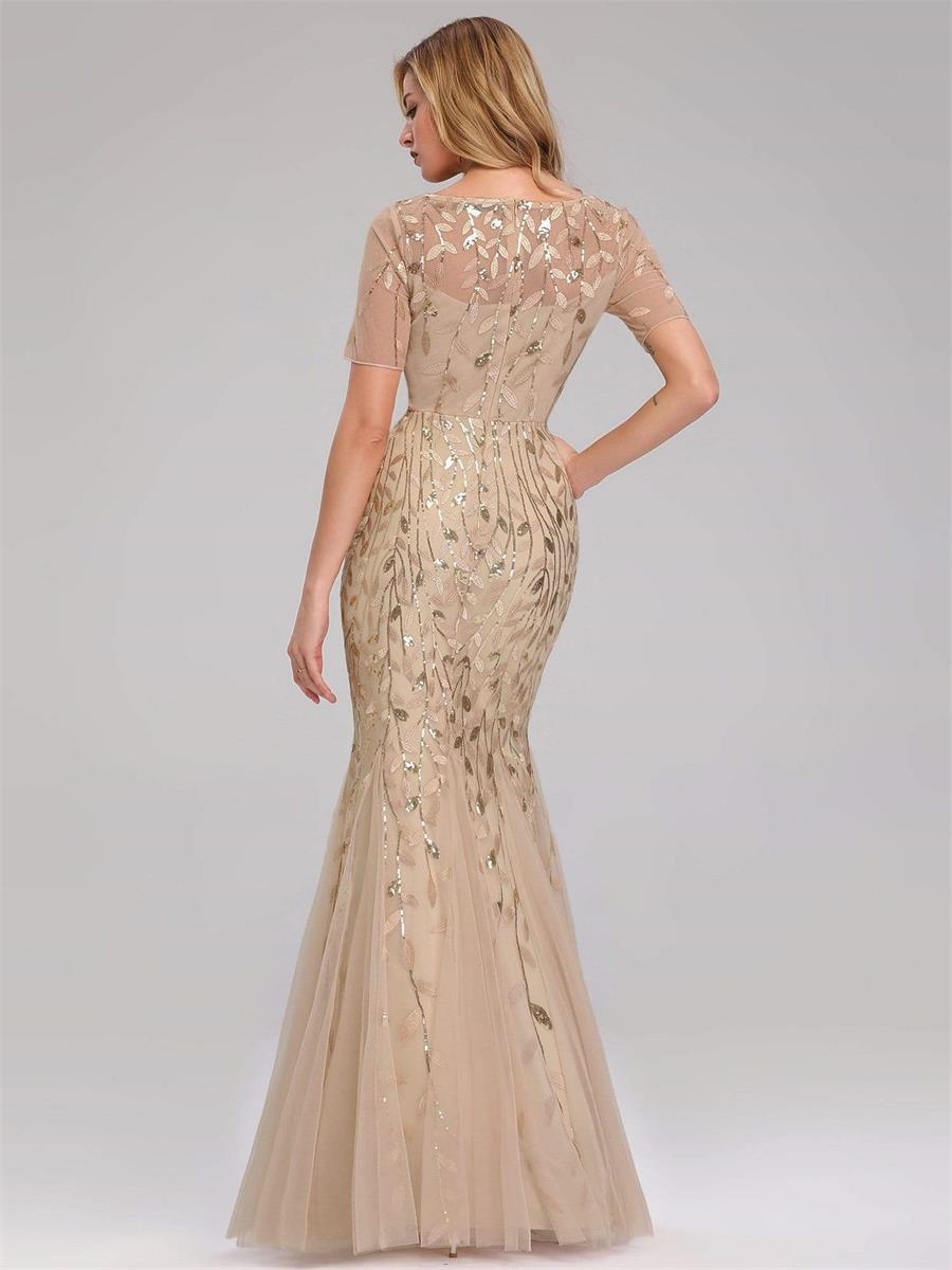 Skromné vyšívané maxi večerní/formální šaty s krátkým rukávem a výstřihem do oblouku