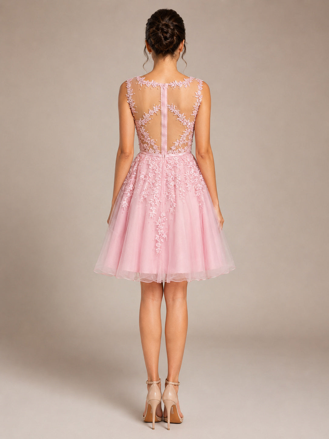 Short Scoop Neck A-line Lace Homecoming Dress