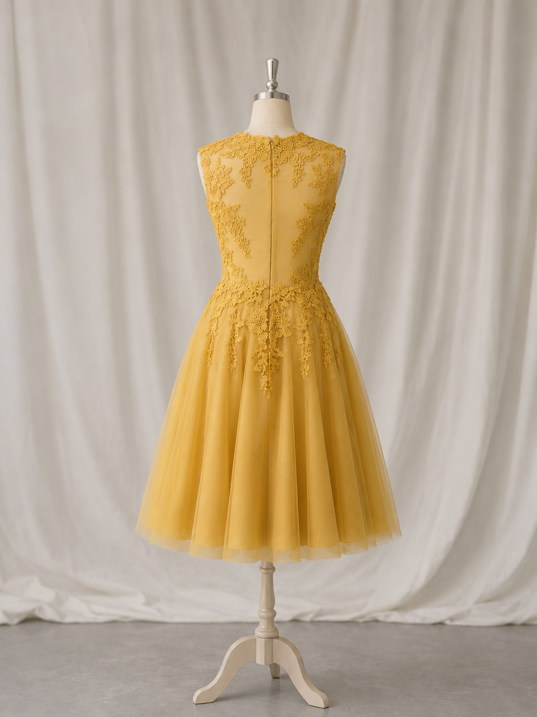 Jewel Neck Sleeveless Lace and Tulle A-line Tea Length Prom Dress