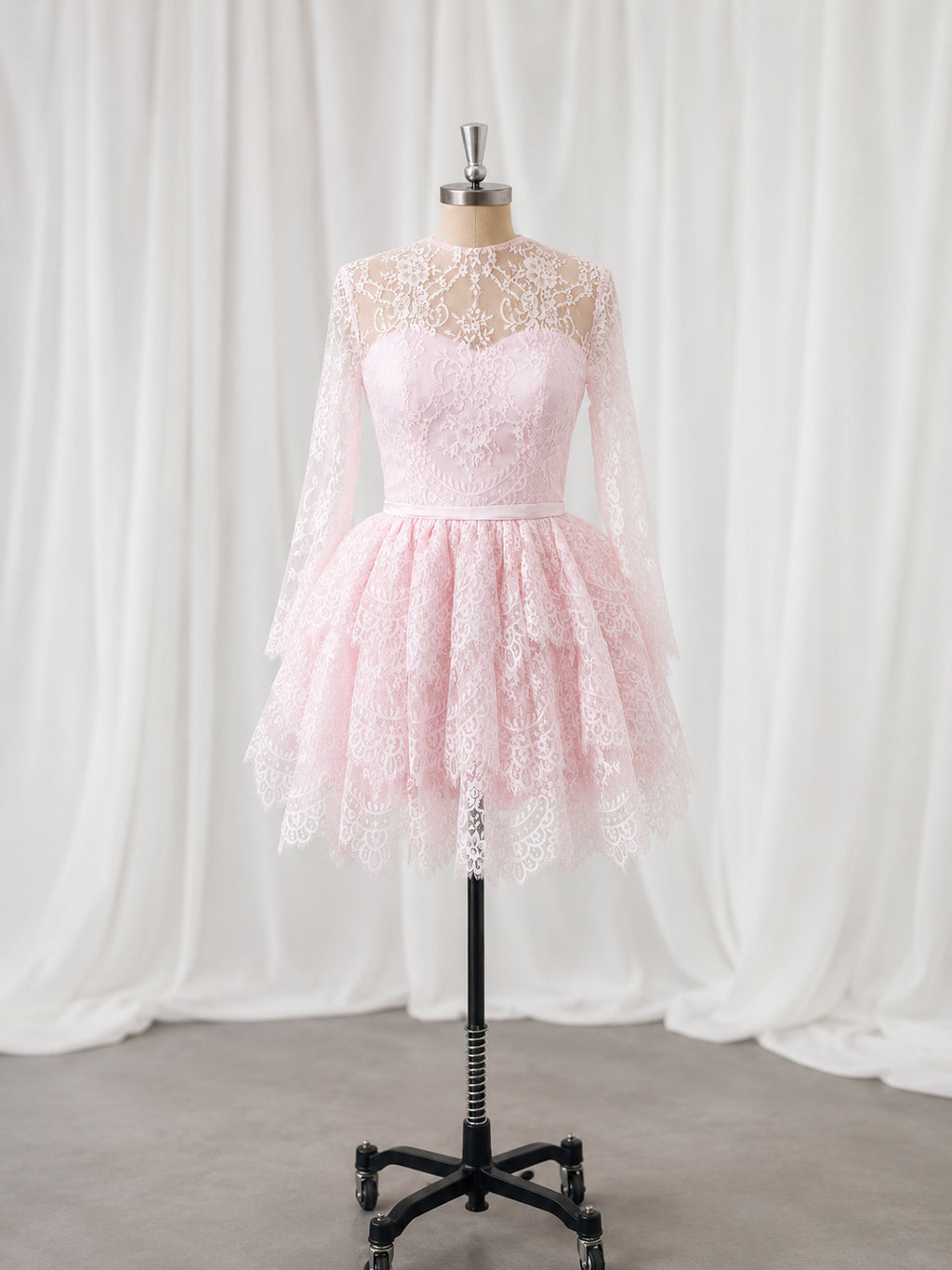 Long Sleeves Jewel Neck Mini Lace Homecoming Dress