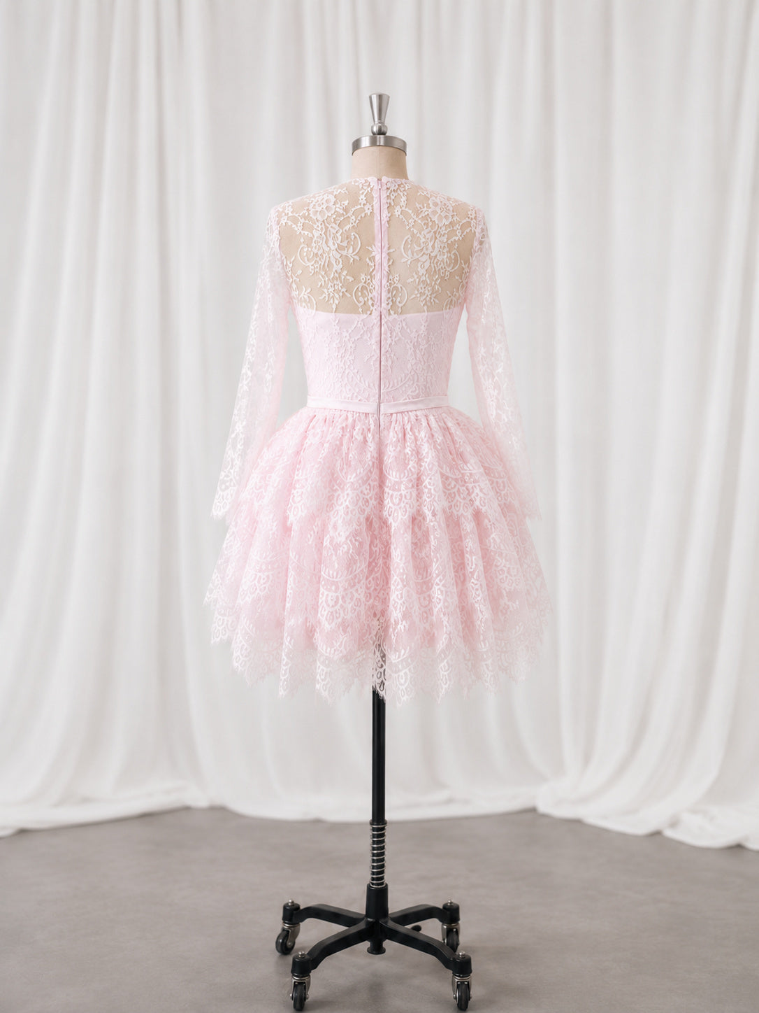 Long Sleeves Jewel Neck Mini Lace Homecoming Dress