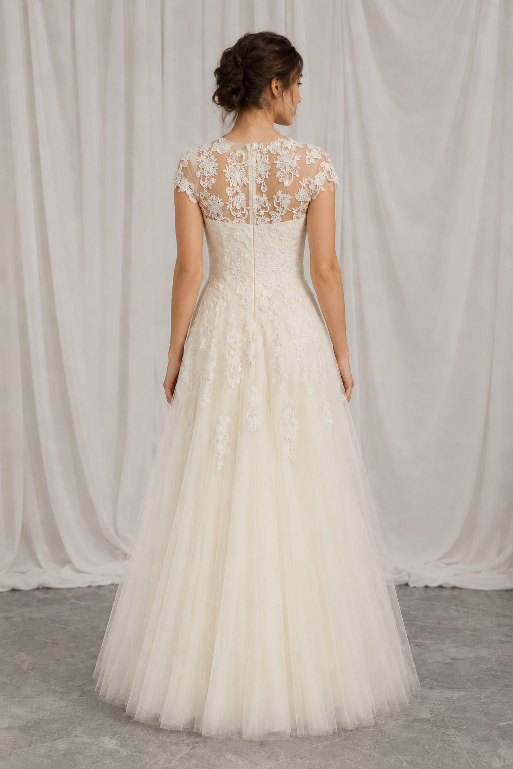 Cap Sleeves V-neck Lace  and Tulle A-line Wedding Dress