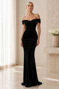 Black Off-the-Shoulder Velvet Mermaid Evening Dress with Sweetheart Neckline front view