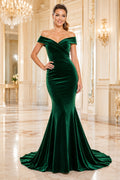 Emerald Velvet Off-the-Shoulder Mermaid Evening Dress front view