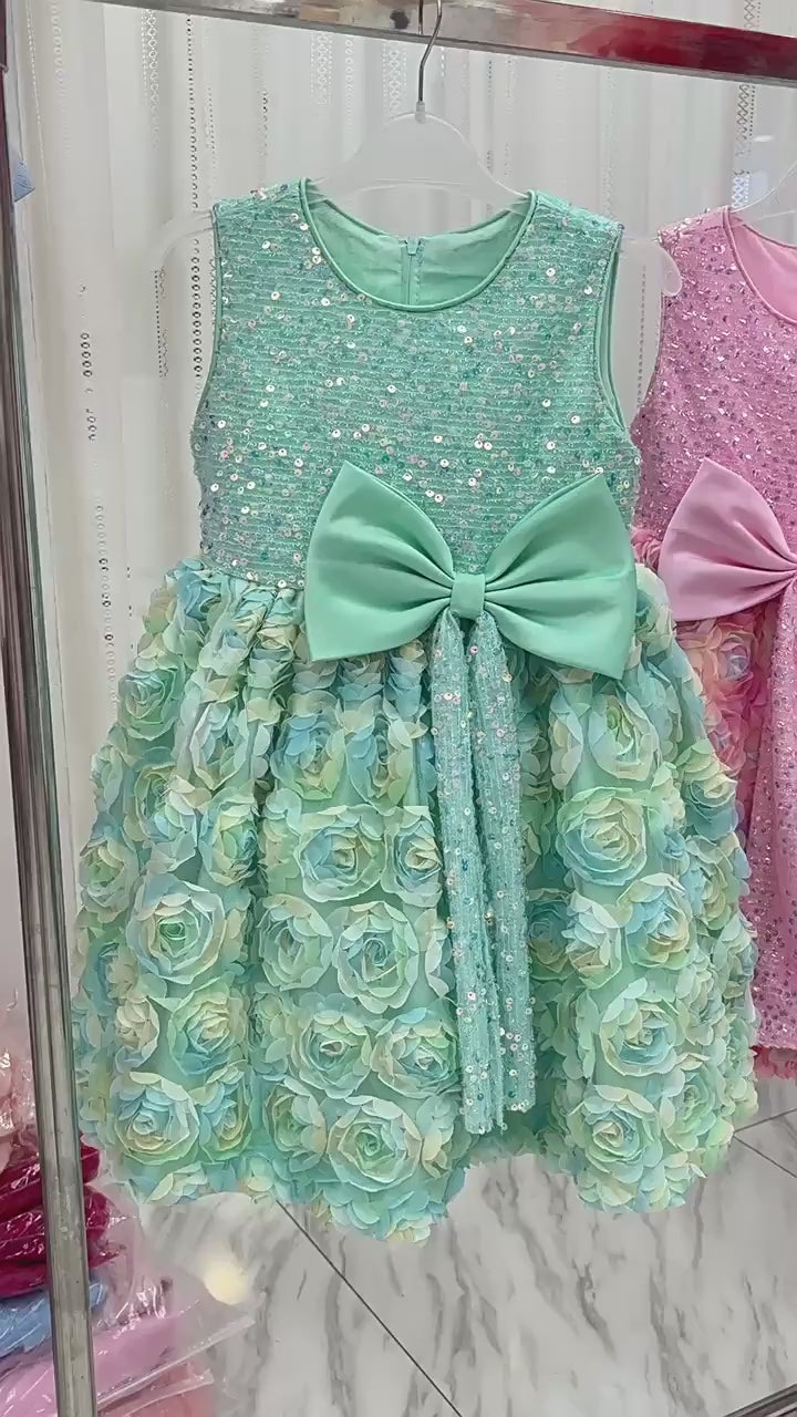 Oblečení na narozeniny pro batolata a děti