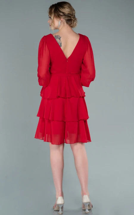 Roztomilé šaty na ples s dlouhým rukávem z šifonu, krátké, s vrstvenou sukní a výstřihem do V