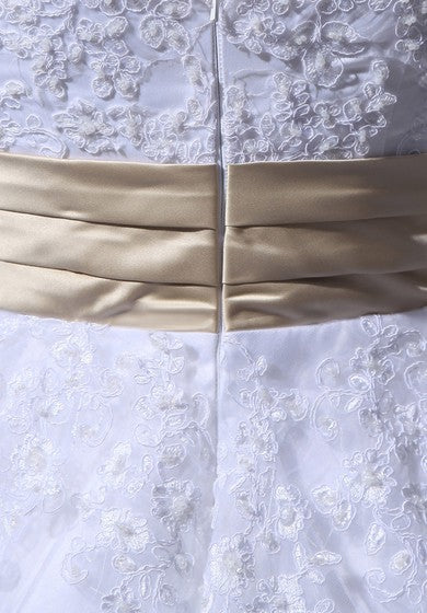 Vestido de té en V de media manga con superposición de tul