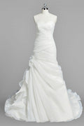 Sweetheart Mermaid Organza Vestido de novia con Ruchecing y Ruffles