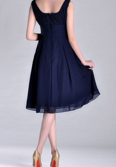 Scooped A-line Pleated Chiffon Knee-length Bridesmaid Dress