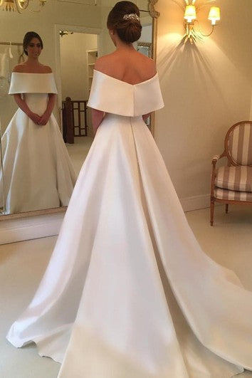 Jednoduché A Linie Saténové Svatební Šaty s Ruchingem a Vlakem