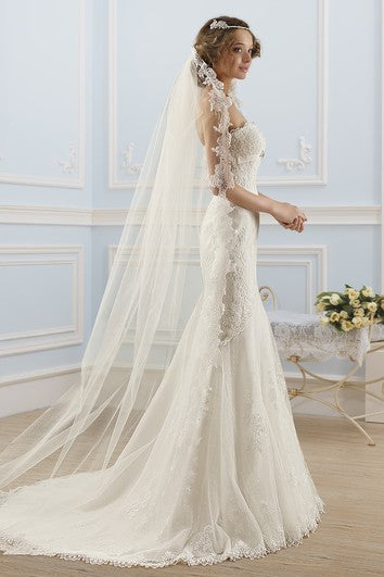 Robe longue sirène sans bretelles, sans manches, dos corset, en tulle et dentelle, avec appliques et perles