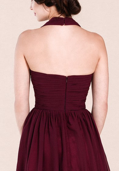 Vestido de gasa corta de Halter A-Line con pliegues