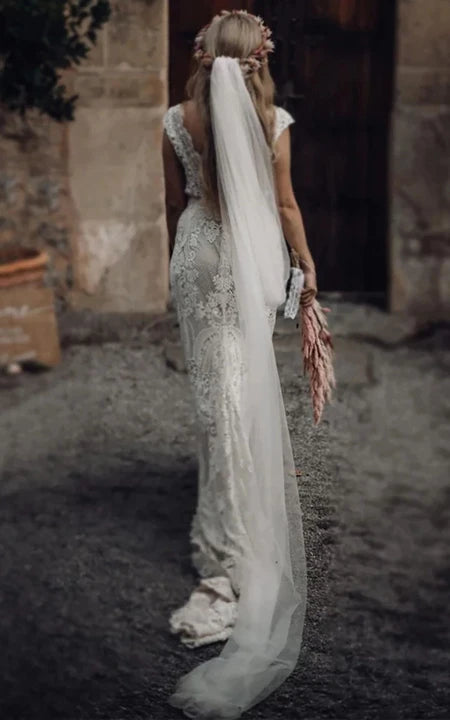 فستان زفاف زفاف دانتيل غمد العميق عتيقة