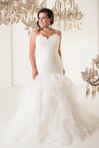 Mermaid Floor-Length Sweetheart Sleeveless Organza Chapel Train Lace-Up Back Appliques Dress