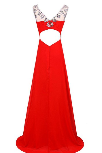 Šifonové šaty s krátkými rukávy a korálkovým výstřihem