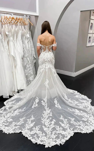 Off-the-shoulder Lace Mermaid Elegant Wedding Dress with Court Train