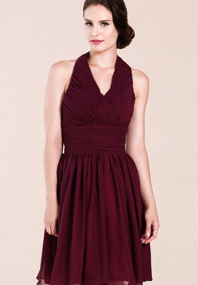 Vestido de gasa corta de Halter A-Line con pliegues