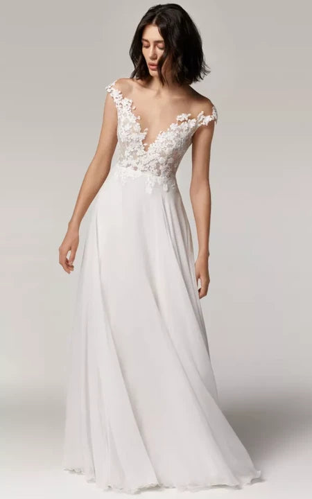 Robe de mariée fourreau simple en mousseline à épaules dénudées avec appliques en dentelle