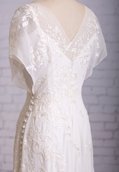 Vintage Inspire Lace 1920s Retro Casual V-Neck Sheath Flutter Butterfly Sleeves Wedding Dress