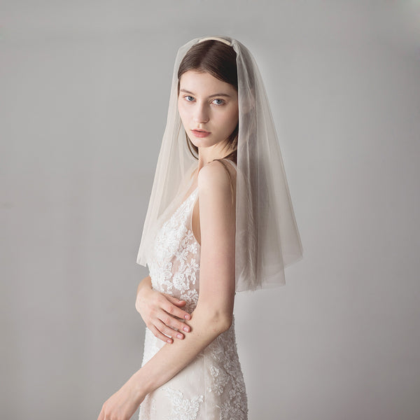 Soft Simple Style Two Tier Shoulder Veil