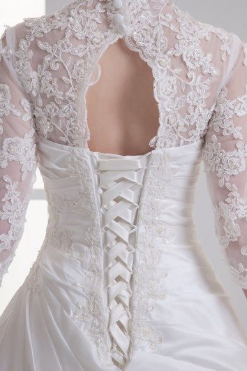 Okouzlující Kuličková Šaty Rukáv Taffeta Vysoký Límec Svatební Šaty