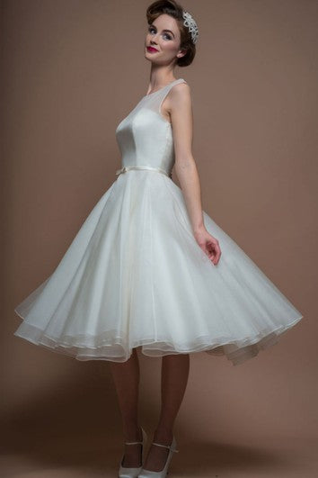 A-Line Tea-Length Sleeveless Bateau-Neck Organza Wedding Dress With Illusion