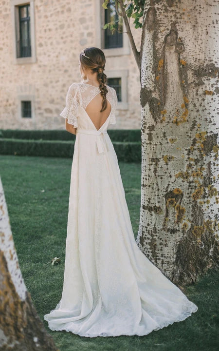 Vestido de boda de encaje con ojo de choque de cuello de cuello de cuello