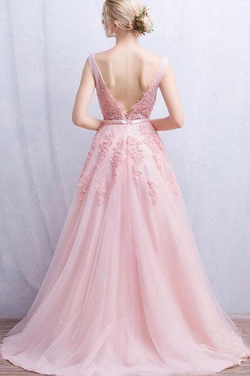 Sleeveless V-neck Long Appliques Tulle Dress