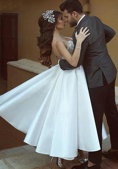 Abito da sposa spaghetti sexy di raso con razza e applique