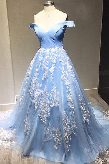 Šaty s balónovou sukní z saténu, krajky a tylu, s odhalenými rameny, krátkými rukávy, zipem a nízkým výstřihem na zádech