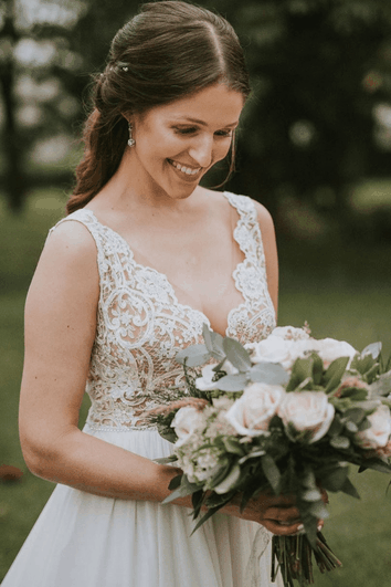 Bohemian V-krk A-linie Šifonová a krajková podlahová svatební šaty s vlečkou bez rukávů