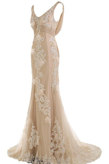 Šaty mořská panna s výstřihem do V, aplikacemi a záhyby