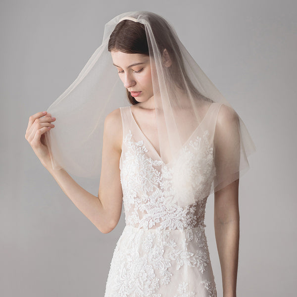 Soft Simple Style Two Tier Shoulder Veil