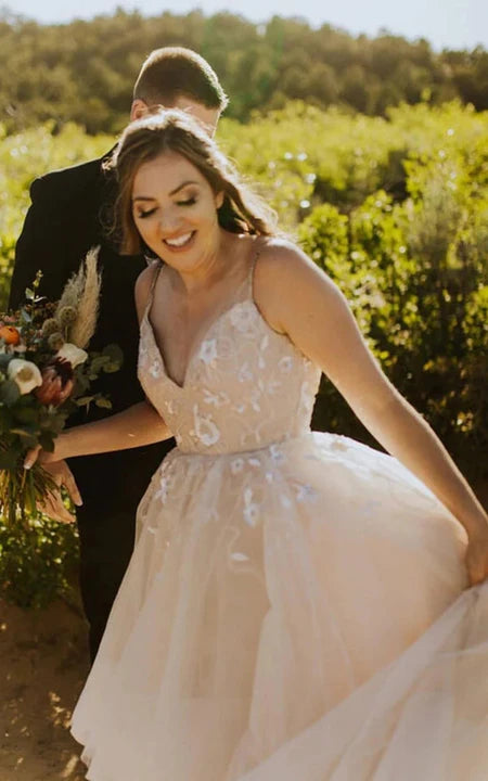 Plus Size Spaghetti Tulle Appliqued Backless Ball Gown Wedding Dress